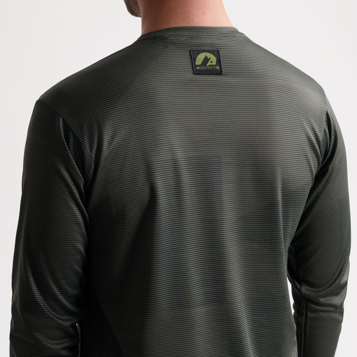 Detail van Rogelli ADVNTR Core mountainbike shirt lange mouwen heren groen achterkant.