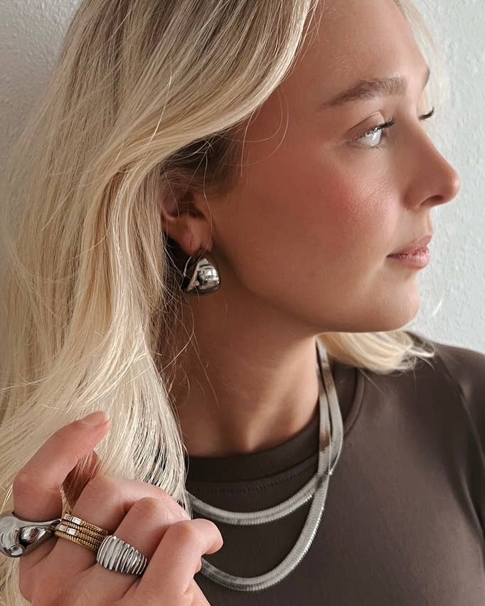 Enoch Silver Hoop Earrings || Size: Small