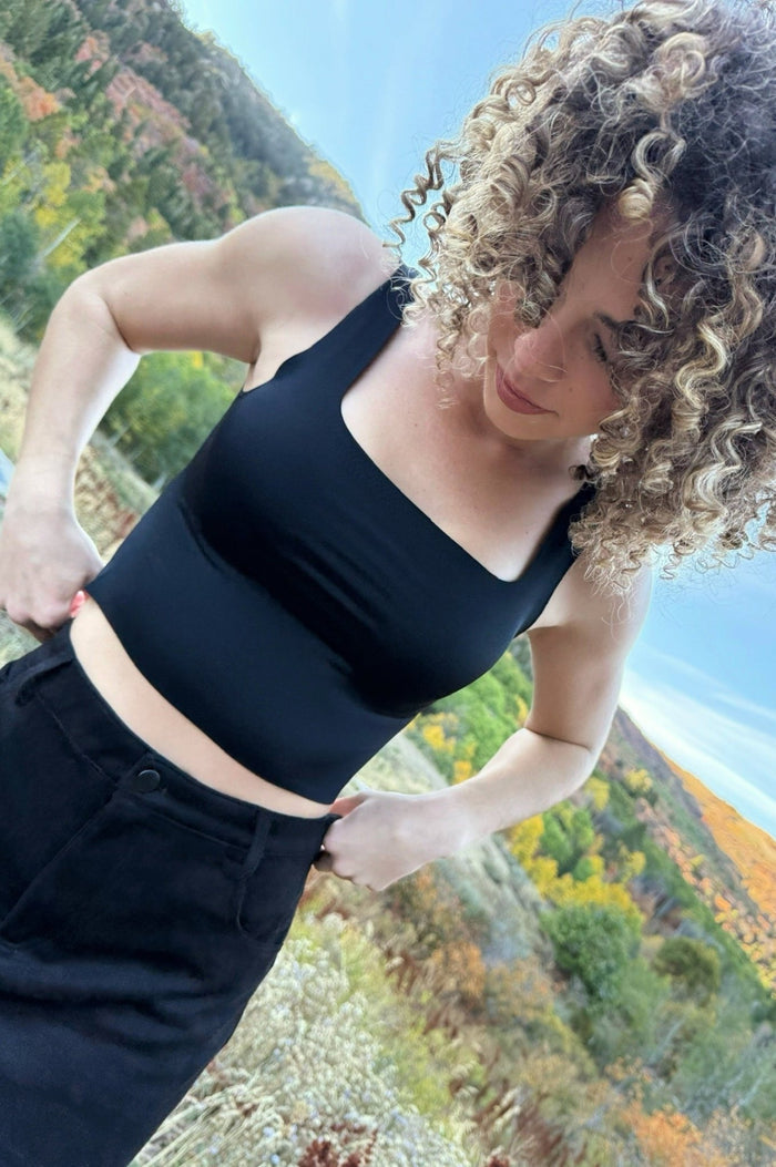 Medium / Black