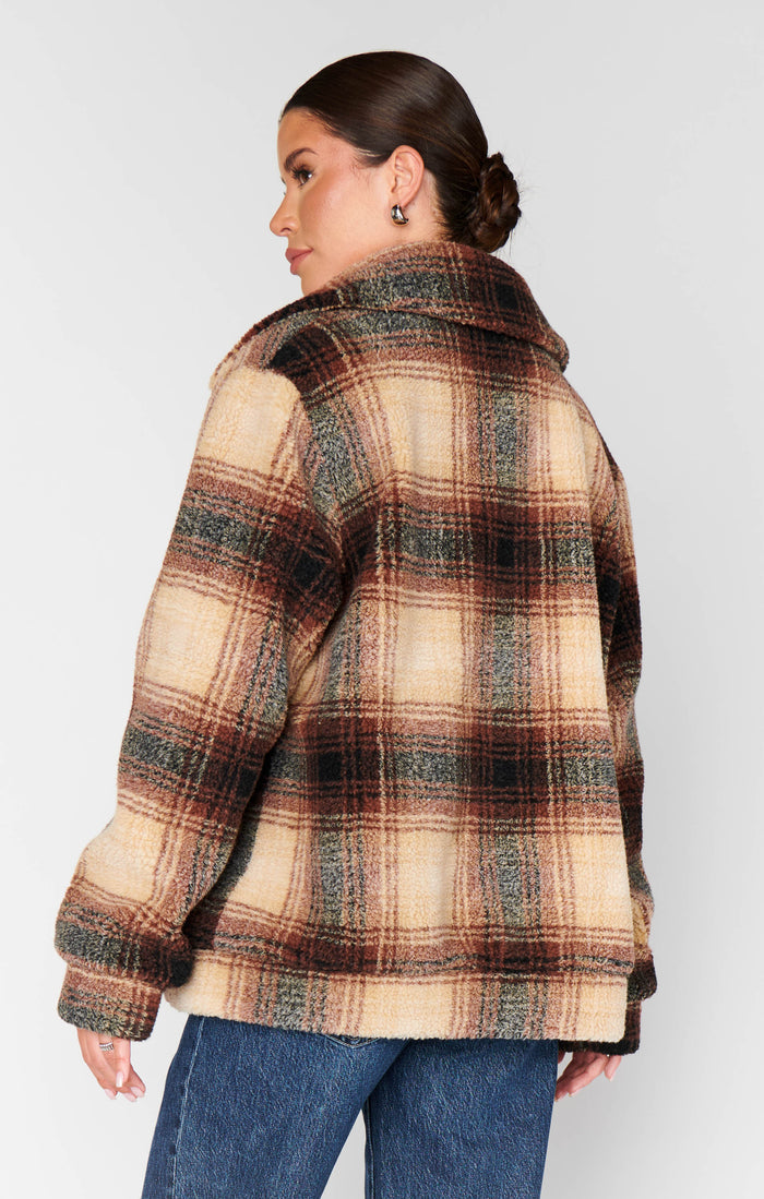 badge_model-wears-size-s