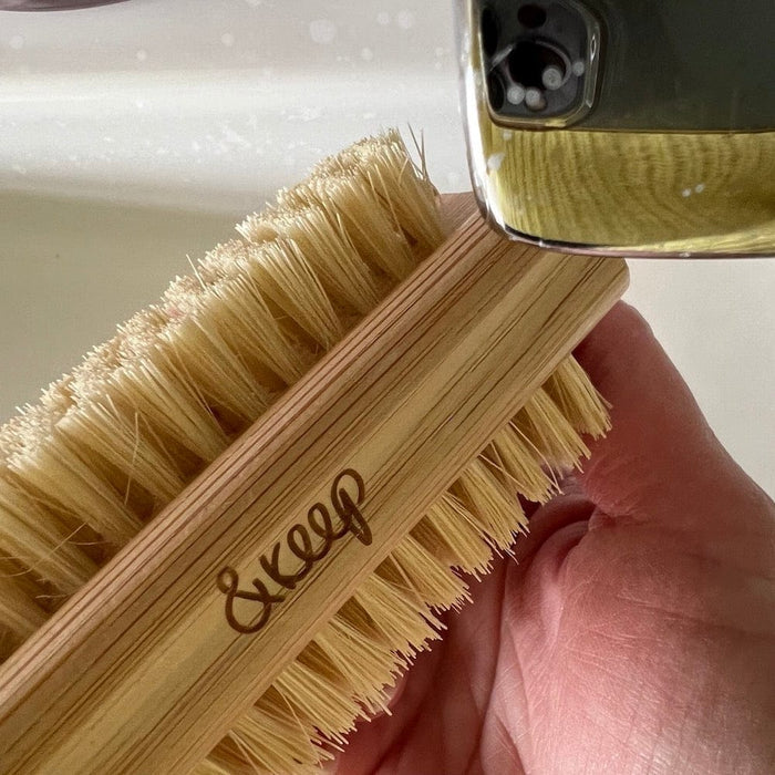 &Keep Bamboo & Sisal Nail Brush &Keep