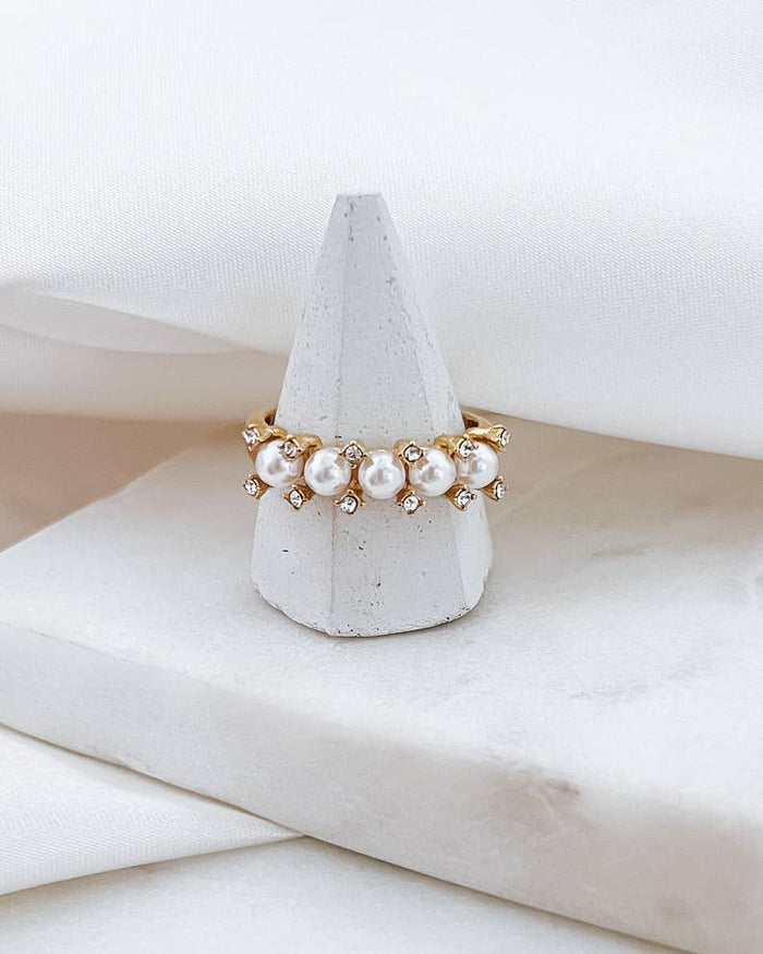 Roro Pearl Ring