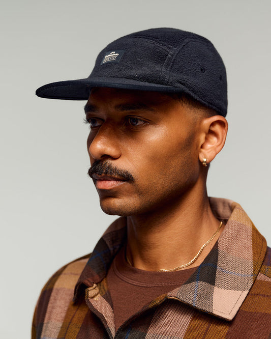 b1943_o4w_trailhead_200_fleece_cap_a_1774301902000